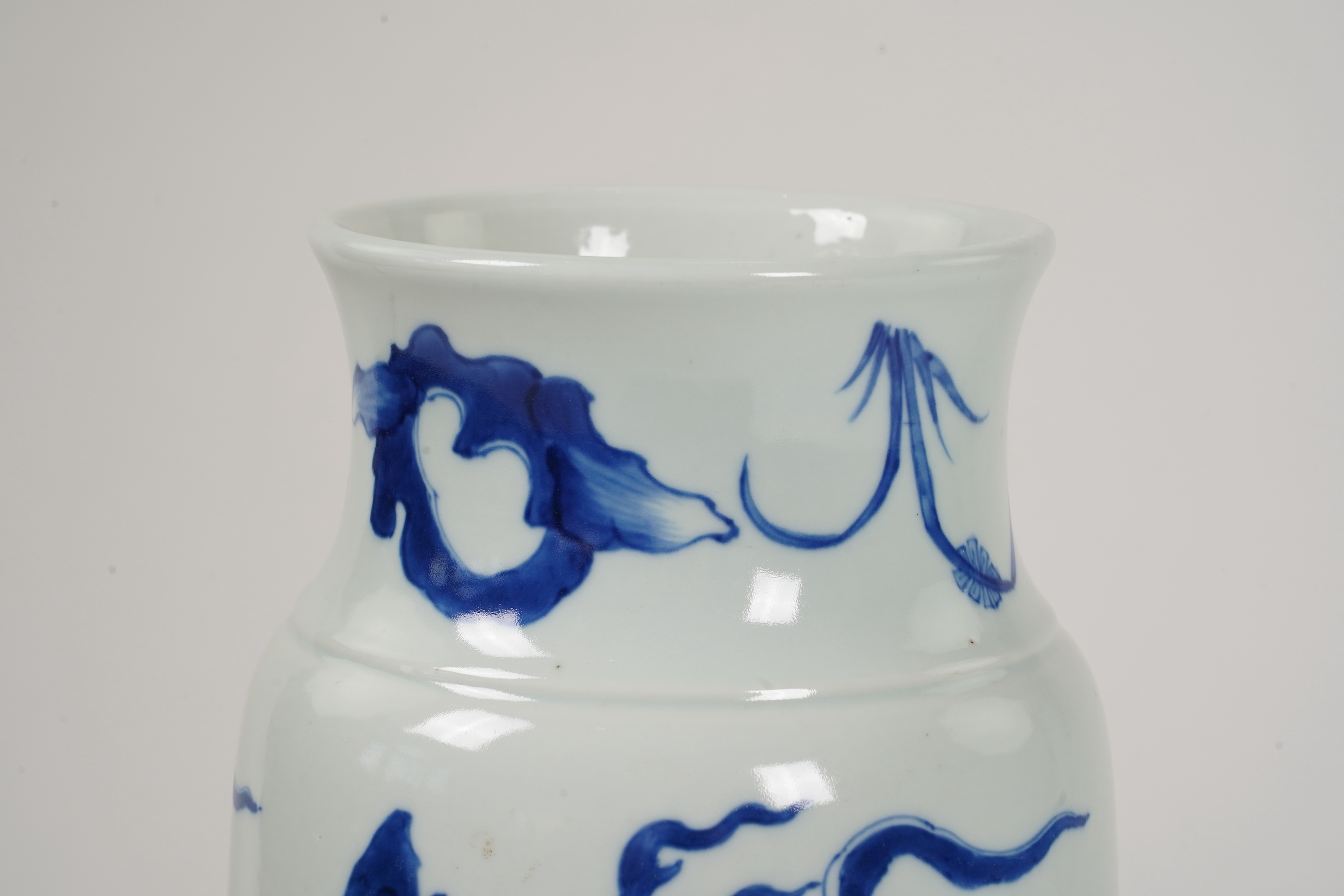 A Chinese blue and white ‘qilin’ rolwagen vase, possibly Chongzhen period (1627-1644)